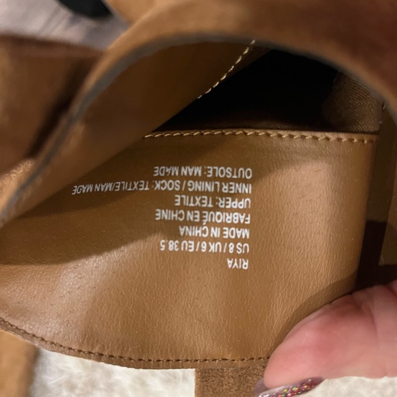 Like New JustFab Riya Camel Brown Suede Boots Size 8 - Picture 2 of 5